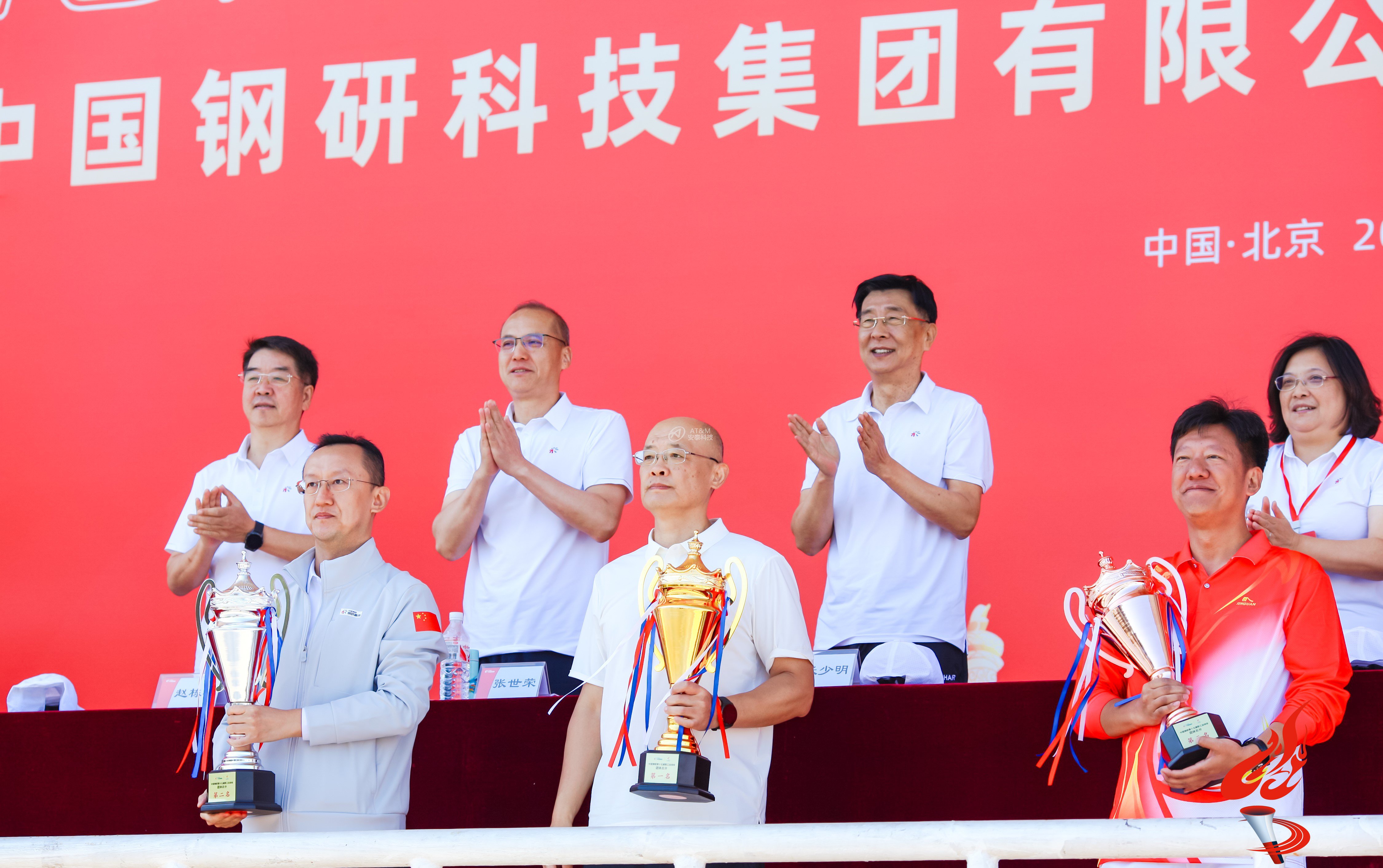 ͼ1 �ھ�������֮��590������ڿƼ������й�����ְ���˶��������ֵܷ�һ��-1.jpg